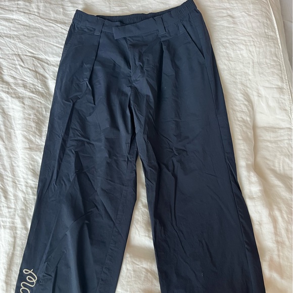 Malbon Magnolia Coolcore Pant in Navy size M